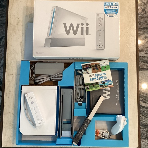 Nintendo Wii Console & Wii Sports Game Nintendo RVL-001 System Complete Box - Picture 12 of 16